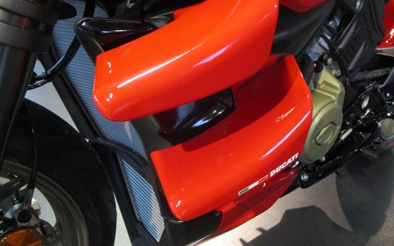 DUCATI STREETFIGHTER V4 - EDIZIONE ROSSO made by Team Wahlers - Bild 12
