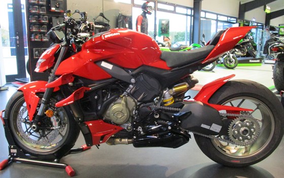 DUCATI STREETFIGHTER V4 - EDIZIONE ROSSO made by Team Wahlers - Bild 4