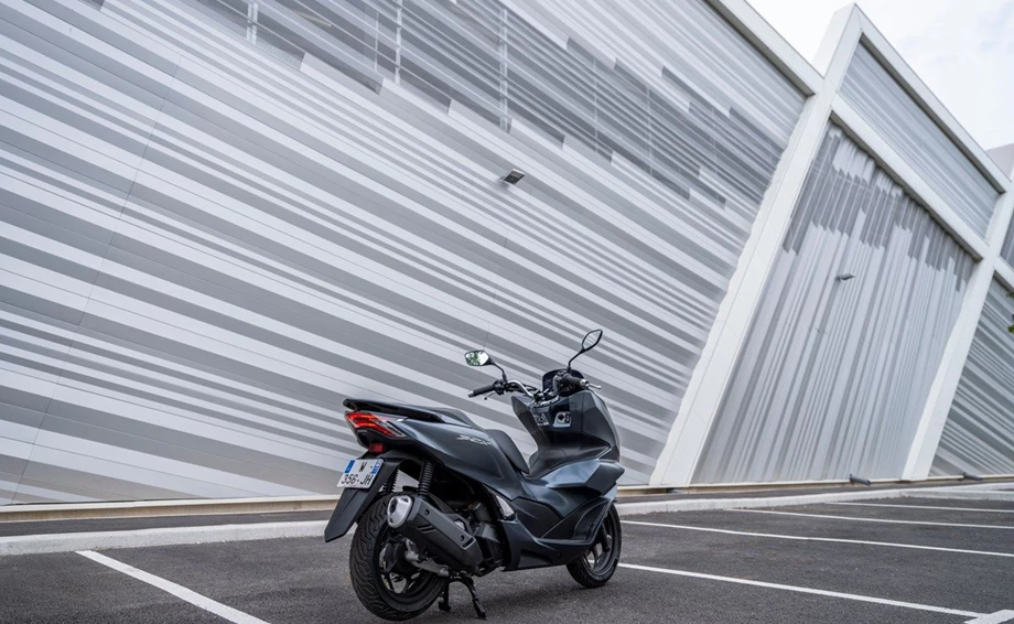 HONDA SEMMLER - 2021er PCX 125 ! NEU ! Bild 12: HONDA SEMMLER - 2021er PCX 125 ! NEU !