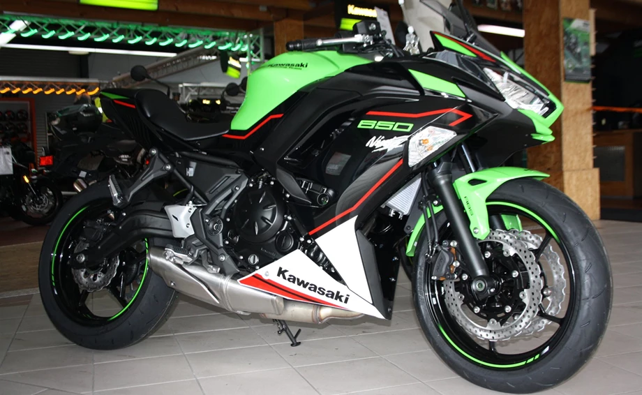 2021er Kawasaki Modelle eingetroffen Bild 14: 2021er Kawasaki Modelle eingetroffen