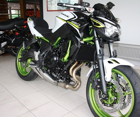 2021er Kawasaki Modelle eingetroffen