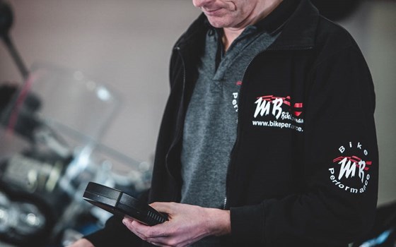 Motorradservice aus (IDM)-Meisterhand gefällig? Ab sofort auch Jahresservice bei MB Bike Performance! - Bild 1 Motorradservice aus (IDM)-Meisterhand gefällig? Ab sofort auch Jahresservice bei MB Bike Performance! - Bild 1