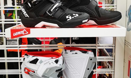 Neue LEATT  Crossstiefel stehen für euch bereit!!