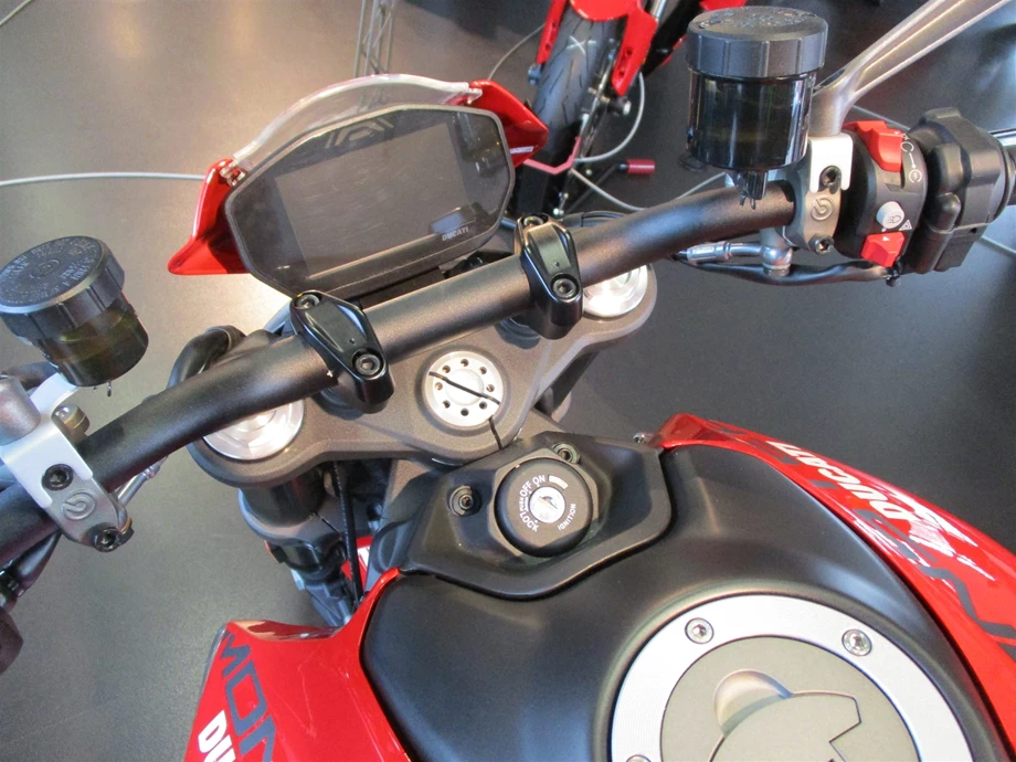 DIE DUCATI NEW MONSTER - JETZT ab sofort bei uns !  Bild 13: DIE DUCATI NEW MONSTER - JETZT ab sofort bei uns !
