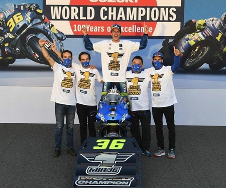 Mir &amp; Rins feierten auf der FIM MotoGP-Zeremonie