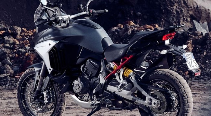 NEUE Showroombikes eingetroffen: "Ducati Multistrada V4 S Travel/Radar!, Ducati Streetfighter V4 S, Ducati Scrambler Desert Sled" <<<TOPNEWS