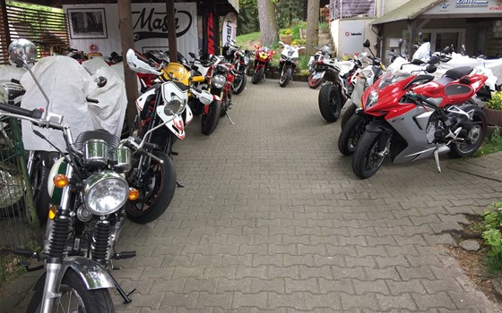 Gemäß der Verordnung des Berliner Senats haben wir ab jetzt nur die Werkstatt geöffnet damit Sie ihre Mobilität behalten. - Bild 14 Gemäß der Verordnung des Berliner Senats haben wir ab jetzt nur die Werkstatt geöffnet damit Sie ihre Mobilität behalten. - Bild 14