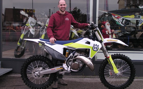 Übergabe einer Husqvarna TC 125/2021 - Bild 1 Übergabe einer Husqvarna TC 125/2021 - Bild 1