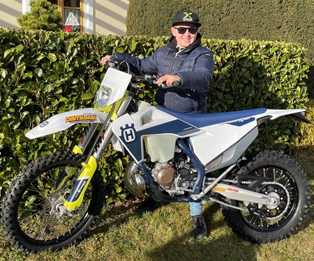 Junger Endurist mit neuen Arbeitsgerät! Junger Endurist mit neuen Arbeitsgerät!