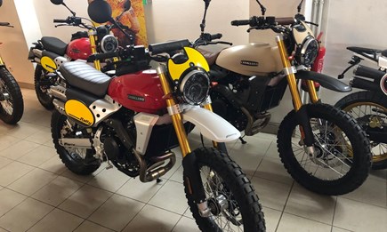 Jetzt online seine Traummaschine von Fantic-Moto Morini-Benelli & Mash bestellen und den Saisonstart 2021 genießen!