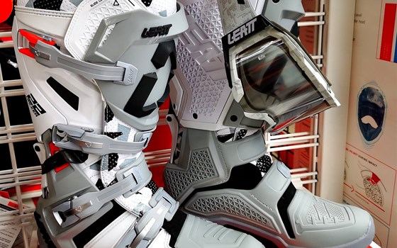 LEATT Motocrossstiefel | Motocrossbrillen | Motocross?helm   - Bild 1