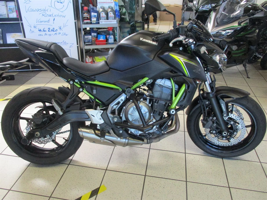 ENDLICH ! Wieder eine Lieferung von weiteren 2021-KAWASAKI & DUCATI Bikes !  Los geht's !!! Bild 13: ENDLICH ! Wieder eine Lieferung von weiteren 2021-KAWASAKI & DUCATI Bikes !  Los geht's !!!