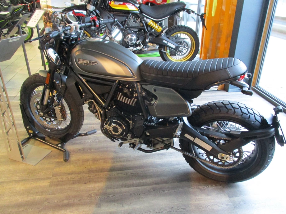 Die neue SCRAMBLER NIGHTSHIFT von DUCATI ist da !  Bild 2: Die neue SCRAMBLER NIGHTSHIFT von DUCATI ist da !