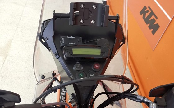 Umbau von 690 Enduro R auf 690 Rally R - Bild 14 Umbau von 690 Enduro R auf 690 Rally R - Bild 14