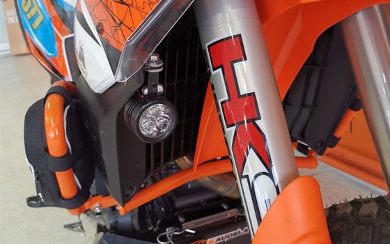 Umbau von 690 Enduro R auf 690 Rally R - Bild 19 Umbau von 690 Enduro R auf 690 Rally R - Bild 19