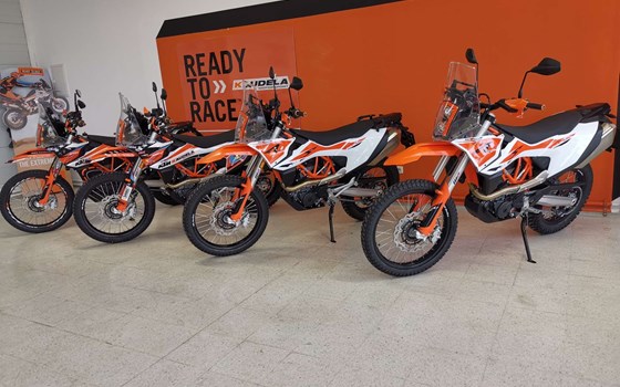 Umbau von 690 Enduro R auf 690 Rally R - Bild 5 Umbau von 690 Enduro R auf 690 Rally R - Bild 5