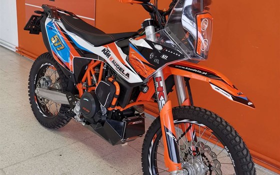 Umbau von 690 Enduro R auf 690 Rally R - Bild 1 Umbau von 690 Enduro R auf 690 Rally R - Bild 1