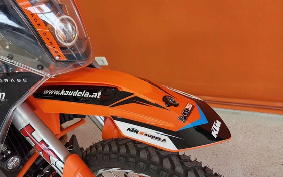 Umbau von 690 Enduro R auf 690 Rally R - Bild 10 Umbau von 690 Enduro R auf 690 Rally R - Bild 10