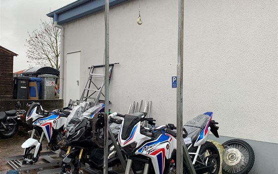 Wie haben eine neue Lieferung mit vielen neuen 2021 er Modellen bekommen - Bild 1