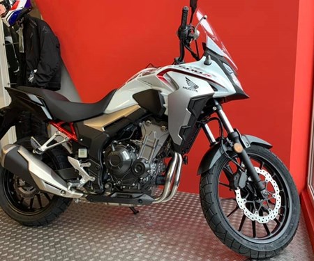 Honda CB500X Modell 2021 in Pearl Metalloid White