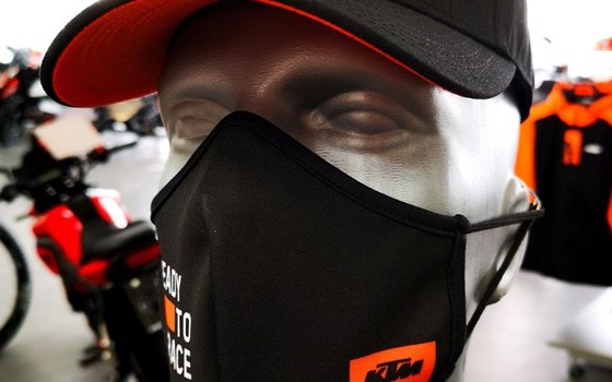 KTM Maske - So lange der Vorrat reicht !  Ready to Race - Bild 3 KTM Maske - So lange der Vorrat reicht !  Ready to Race - Bild 3