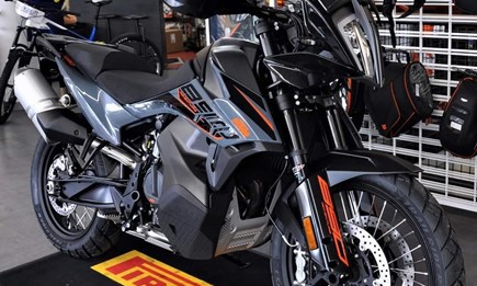 Montag sind wir wieder für euch da!! 