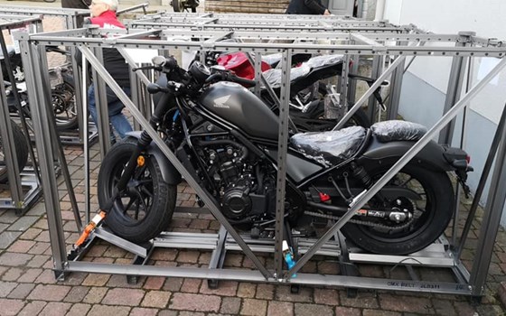 Neue Lieferung! CB125R in den neuen Farben - Bild 3