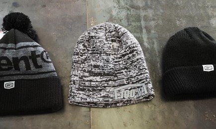 100 % Mützen NEU EIGETROFFEN !! 