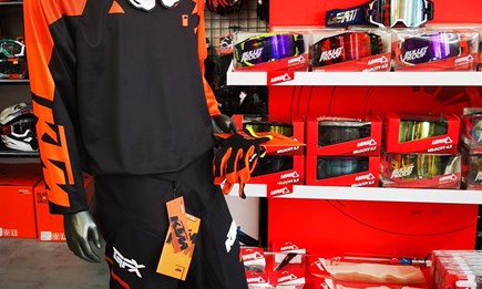 KTM Motocross Bekleidung für Klein und Groß !