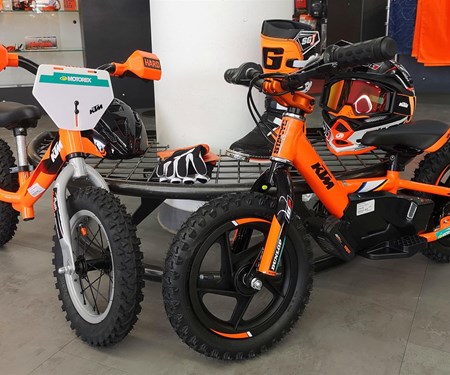 KTM RADICAL KIDS TRAINING BIKE & KTM EDRIVE Bike ! KTM RADICAL KIDS TRAINING BIKE & KTM EDRIVE Bike !