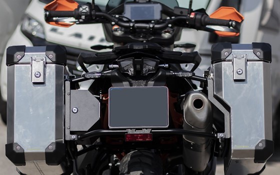 BUMOT Aluminium Seitenkoffersysthem für 790 / 890 ADV/R um 919,00 Euro auch für 1050 bis 1290 ADV erhältlich - Bild 4