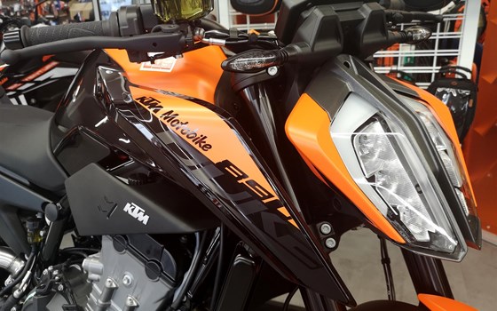 KTM 890 Duke !! Modell 2021 !! Ist bei uns eingetroffen !! - Bild 3 KTM 890 Duke !! Modell 2021 !! Ist bei uns eingetroffen !! - Bild 3