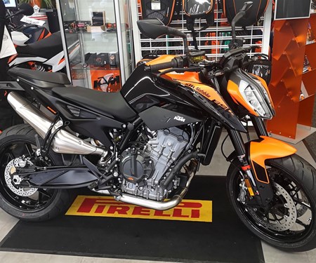 KTM 890 Duke !! Modell 2021 !! Ist bei uns eingetroffen !! KTM 890 Duke !! Modell 2021 !! Ist bei uns eingetroffen !!