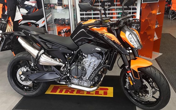 KTM 890 Duke !! Modell 2021 !! Ist bei uns eingetroffen !! - Bild 1 KTM 890 Duke !! Modell 2021 !! Ist bei uns eingetroffen !! - Bild 1
