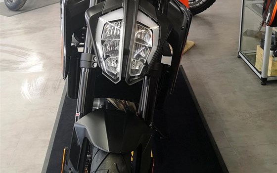 KTM 890 Duke !! Modell 2021 !! Ist bei uns eingetroffen !! - Bild 4