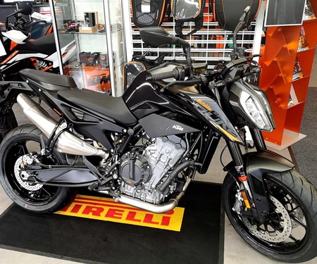 KTM 890 Duke !! Modell 2021 !! Ist bei uns eingetroffen !! KTM 890 Duke !! Modell 2021 !! Ist bei uns eingetroffen !!