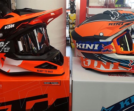 KTM Motocrosshelme Kollektion 2021 & KINI  !!