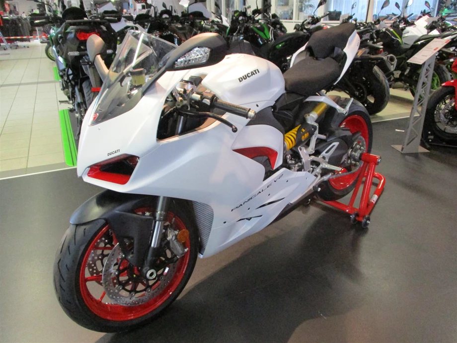 Die Panigale V2  von DUCATI ist da !  Bild 2: Die Panigale V2  von DUCATI ist da !