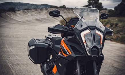 DIE NEUE KTM 1290 SUPER ADVENTURE S 2021