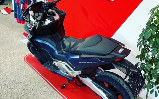 Honda Forza 750 und SH350i eingetroffen - Bild 4