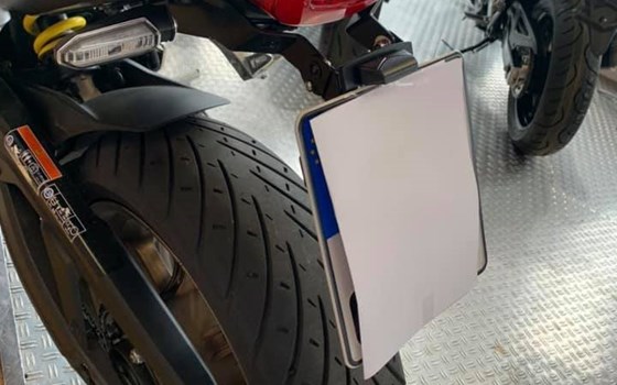 CB 650 R - ein wenig umgebaut  - Bild 3