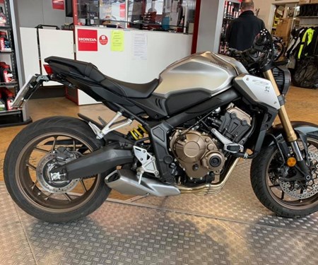CB 650 R - ein wenig umgebaut 