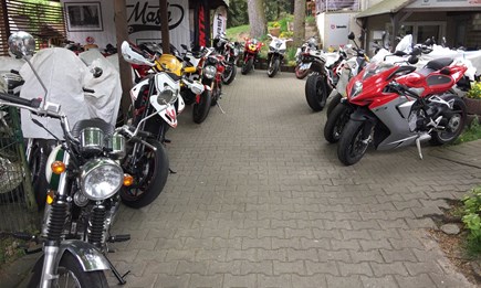 Ab Dienstag, den 09.03.21 ist unser Showroom auch wieder für Sie geöffnet!