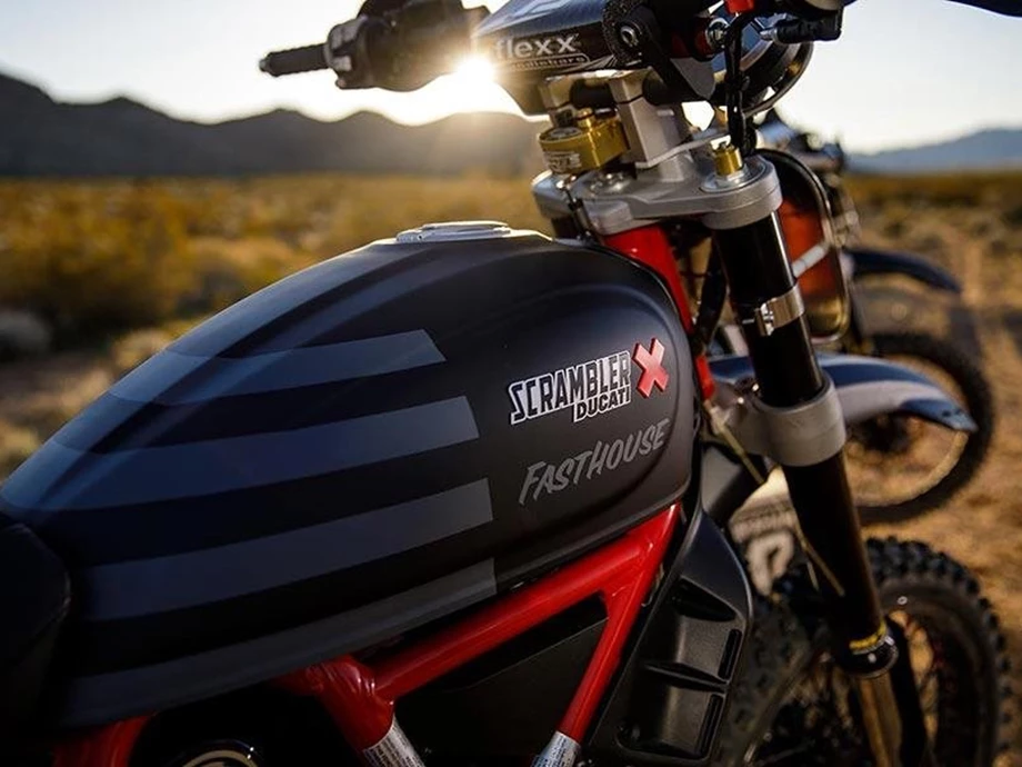 NEW DUCATI DESERT SLED FASTHOUSE 2021 - LIMITED Bild 5: NEW DUCATI DESERT SLED FASTHOUSE 2021 - LIMITED