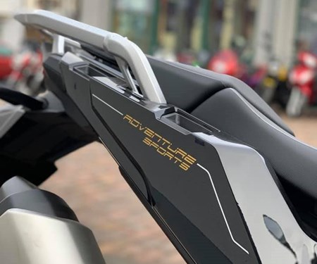 Neue Lieferung: AfricaTwin Adventure Sports in Darkness black metallic