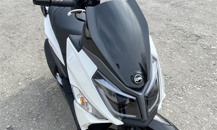 Euro 5 Jet 14+ 125 Sportroller von SYM 