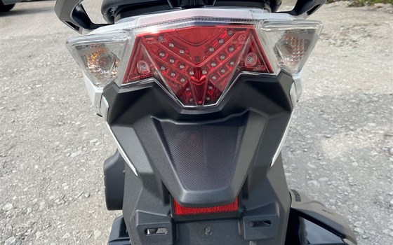 Euro 5 Jet 14+ 125 Sportroller von SYM  - Bild 5