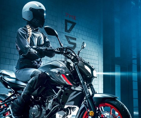 DARK ATTRACTION - YAMAHA MT-07