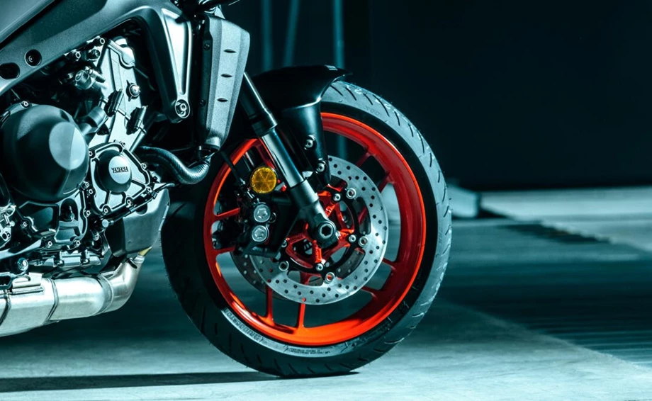 DIE REVOLUTION EINER IKONE - YAMAHA MT-09 Bild 6: DIE REVOLUTION EINER IKONE - YAMAHA MT-09