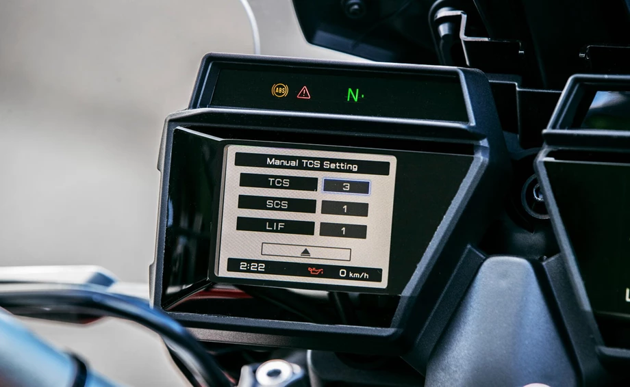 YAMAHA TRACER 9 Bild 16: YAMAHA TRACER 9